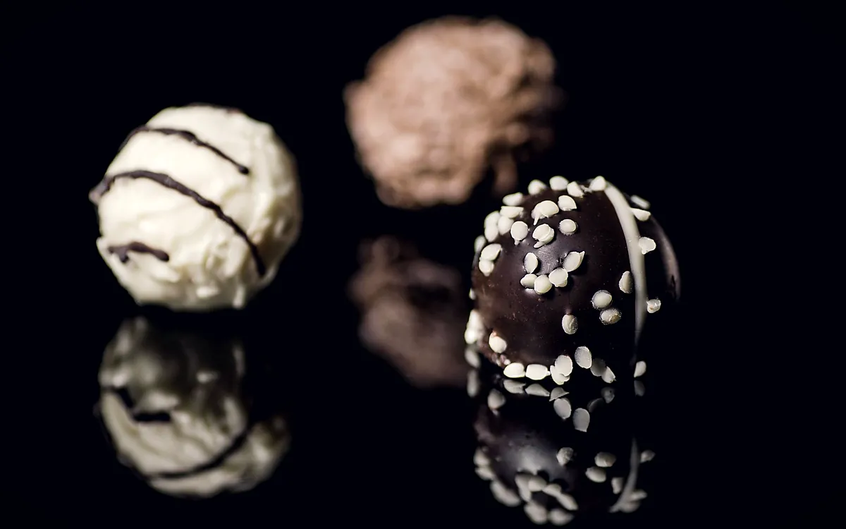 Imagem ilustrando: Quanto cobrar pelo cento de brigadeiro (sem perder…